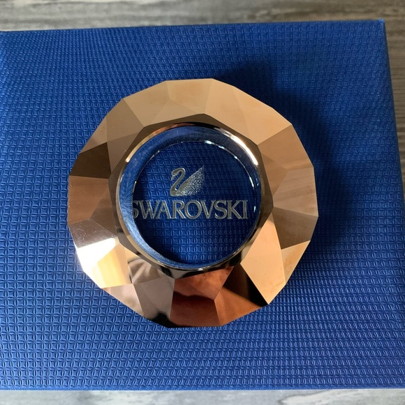 Set of 2 - Rose Gold Swarovski Candle Holders - Picture 3 of 5